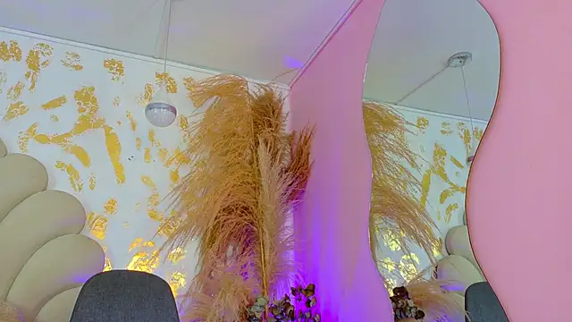 blaisysmith online show from October 18, 11:57 am