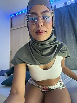 JannaNader12 online show from March 17, 8:57 pm