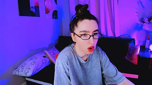 Lily xBabe online show from November 12, 9:29 am