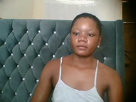 HotJeylee online show from March 23, 9:15 am