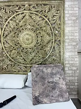 ThaniaJones online show from March 20, 12:21 pm