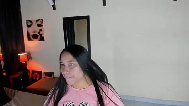 EmiliWilliams online show from November 9, 9:22 pm