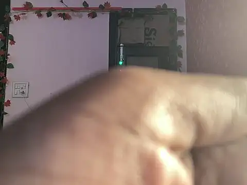 Sexy trisha  7 online show from February 14, 6:32 pm