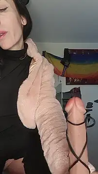 freyamoret online show from February 3, 6:51 am