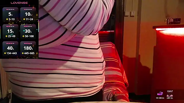 JennaDeluxe online show from April 17, 4:03 am