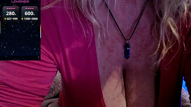 JennaDeluxe online show from March 11, 7:05 pm