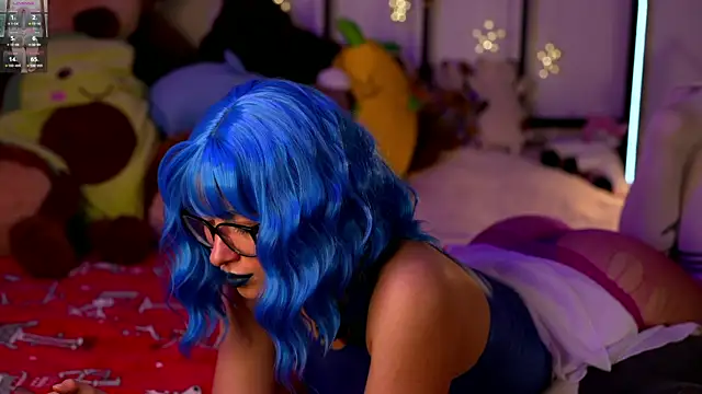 Snapshot of SweetyKitty18 chatting on September 22, 6:06 pm SweetyKitty18 online show from September 22, 6:06 pm