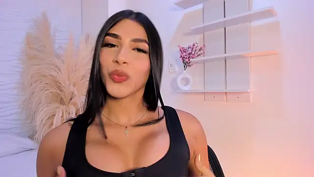 IsabelleFoxx  online show from April 13, 10:32 pm