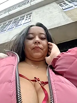 Cristal  04 online show from November 29, 6:56 pm