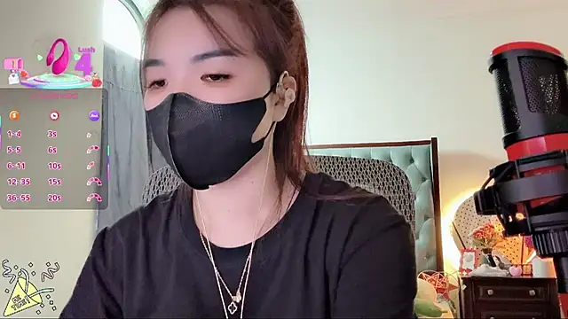 Berrysweet 68 online show from October 9, 6:50 am