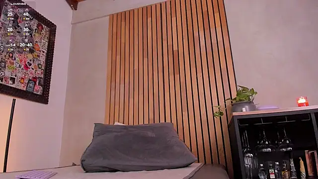 honeyhot69   online show from April 21, 12:01 pm