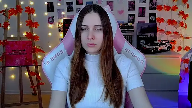 AliceCharmy online show from November 1, 6:17 am