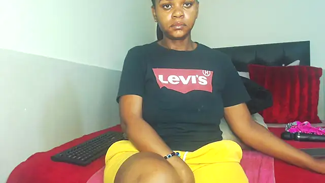 Fiercefoxxy online show from March 19, 8:29 am