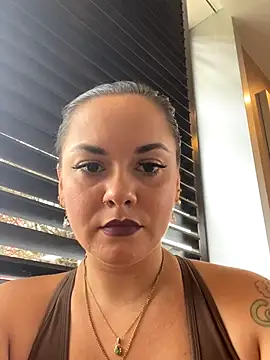 Luccreccia  online show from September 13, 2:14 pm