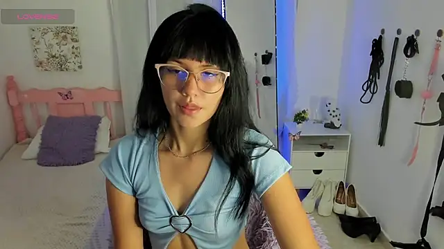 cute roxy online show from February 15, 2:25 am