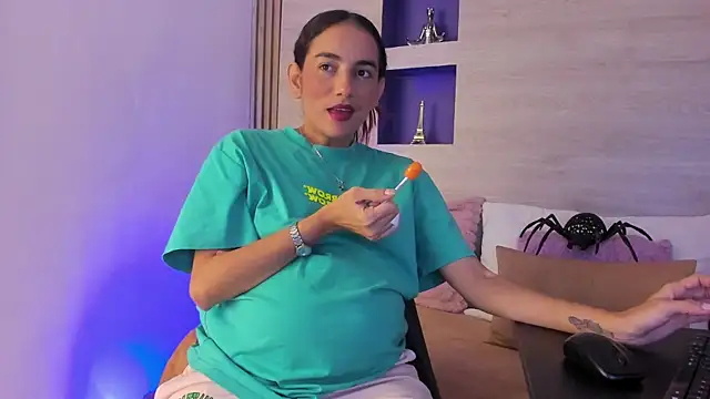 Dakotagloss online show from October 21, 9:30 pm