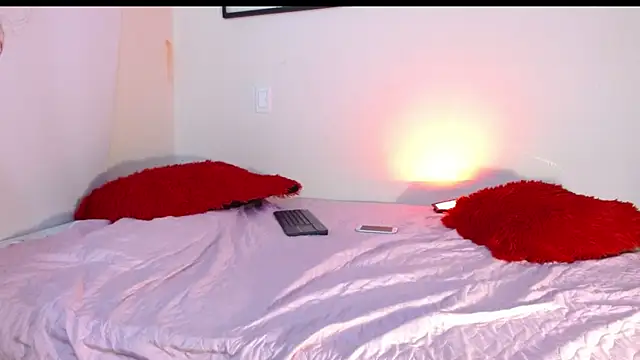 misspandora  online show from October 24, 6:04 pm