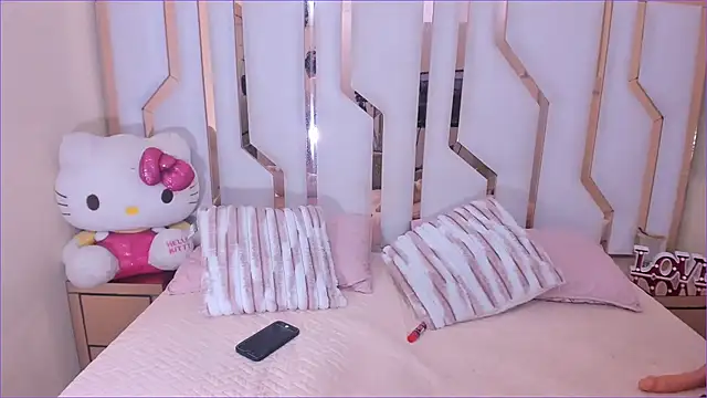 TifanyChill online show from October 3, 7:19 pm