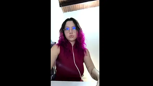 WandaDoll online show from November 22, 12:30 pm