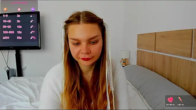 Molly sweetie online show from April 4, 6:34 am