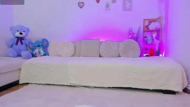 Brianna Wilson online show from April 28, 5:50 pm