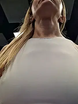 Miss    Mia  online show from January 8, 11:58 am