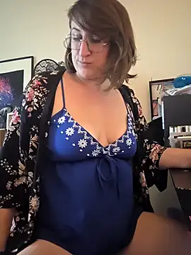 minierose online show from October 5, 7:24 am