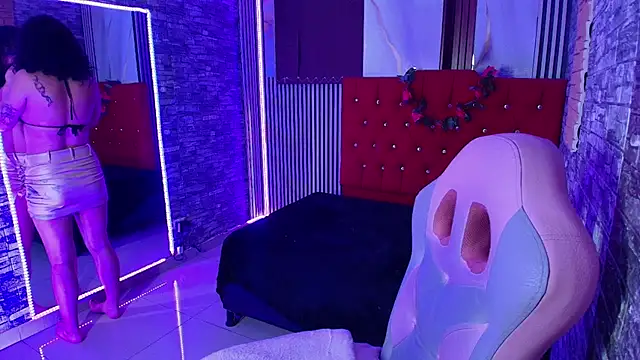 miahernadez303av online show from December 21, 4:17 am