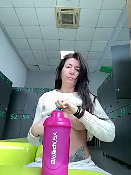 eveangelll online show from March 5, 8:21 am