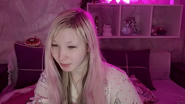 MeowkaKitty online show from April 18, 1:52 am