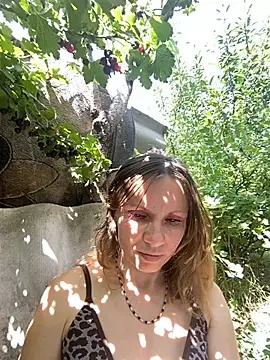 Anita-Smith online show from July 17, 8:40 am
