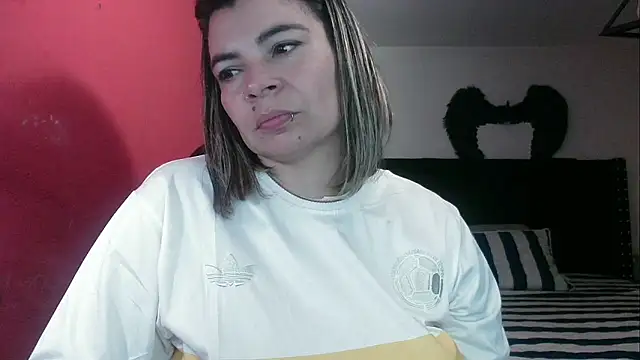 charlotedoll online show from March 27, 3:30 am