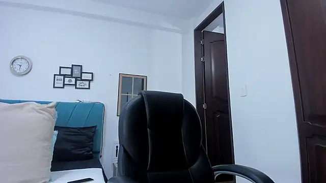 kamila lopez online show from September 20, 10:41 pm