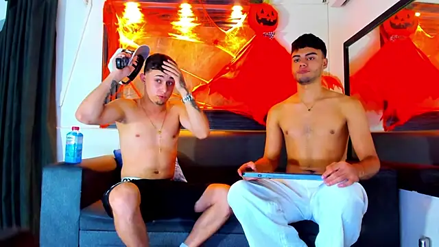 liam genner  online show from October 22, 8:25 pm