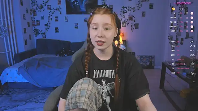 CallMeEffy1 online show from October 26, 10:27 pm