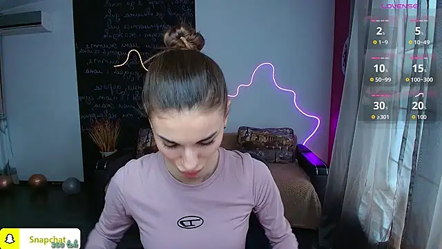 EmmyGreans online show from March 17, 6:50 am