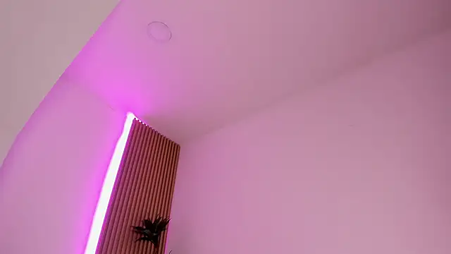 Mara Betancurt online show from April 16, 8:08 pm