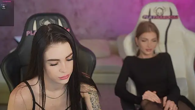 Tina Breeze online show from February 12, 8:49 am