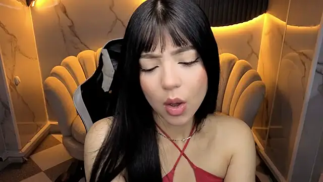  mia collins b  online show from November 28, 1:14 pm