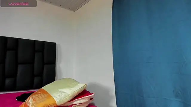 Aurora doll23 online show from October 11, 8:00 pm