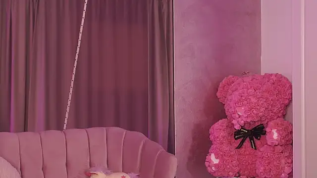 ClaraHazel online show from April 20, 3:53 am