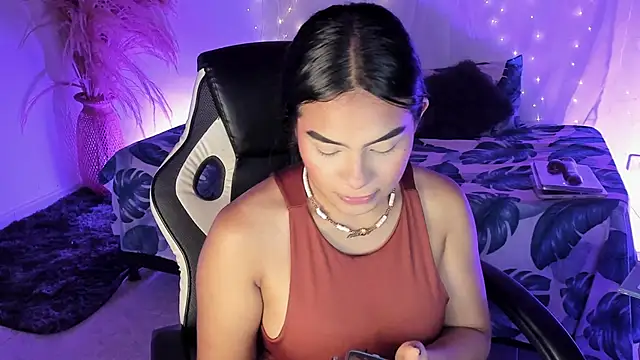 Riana Kean online show from March 15, 3:52 am