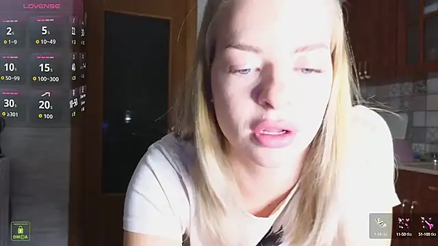 RinaBlondie online show from October 3, 4:12 pm