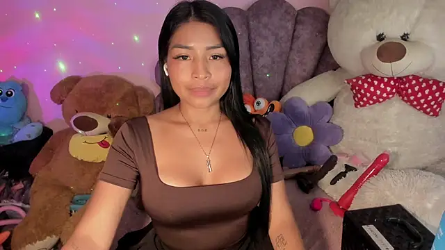 Pocahontascute 33 online show from February 6, 5:33 am