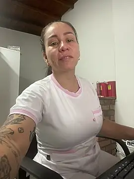 HealingHoney online show from February 10, 5:54 am