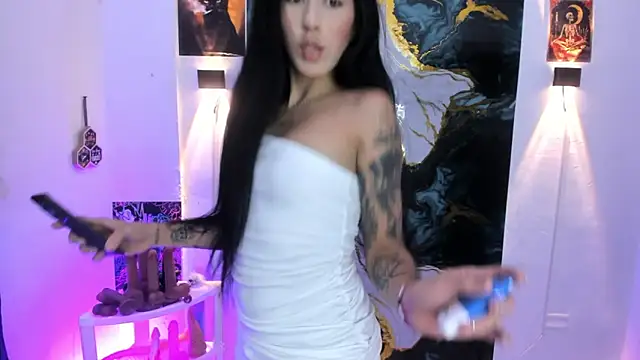 chaymae nah  online show from March 27, 6:04 am