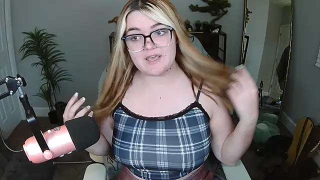 Briiantix online show from February 20, 2:21 am