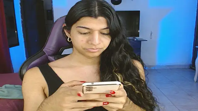 engielphoenis14 online show from February 25, 10:52 pm