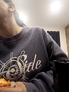 karlamorris  online show from September 11, 1:55 pm