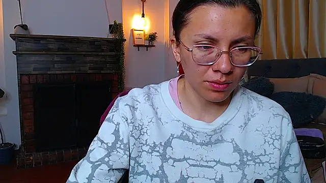 karlamorris  online show from October 3, 2:00 pm